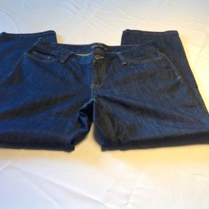 Eddie Bauer  size 10  27 inch inseam